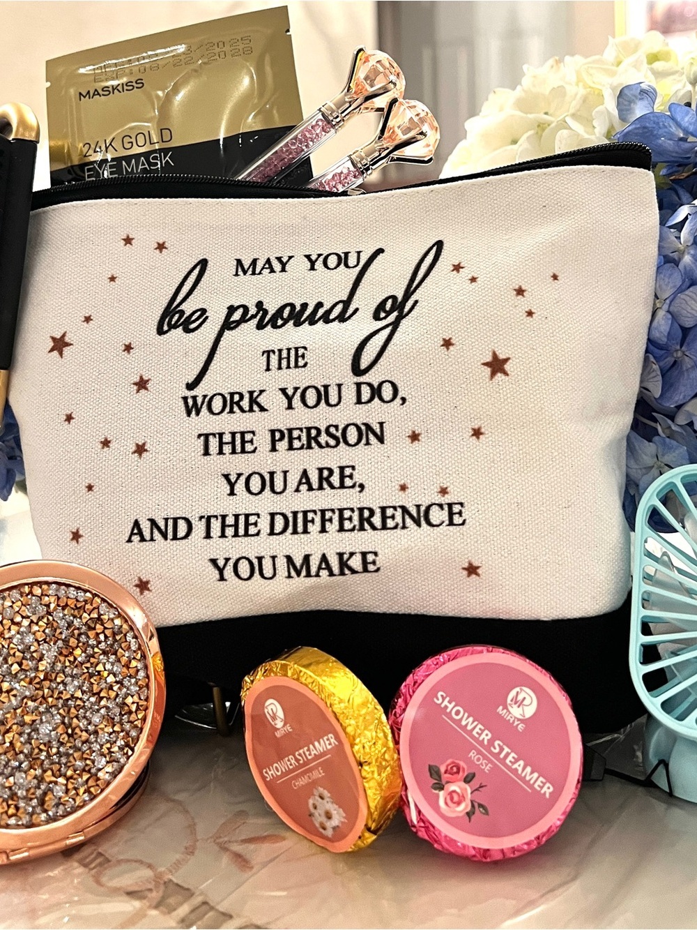 Pampering Pouch Gift Set | $50 value NWT - Picture 8 of 8